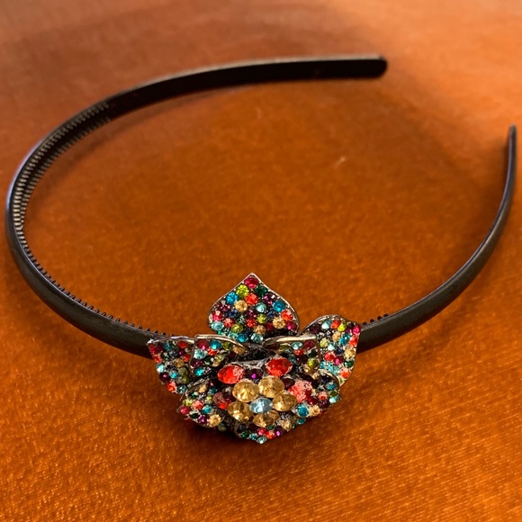 Gorgeous embellished head band - Picture 2 of 4